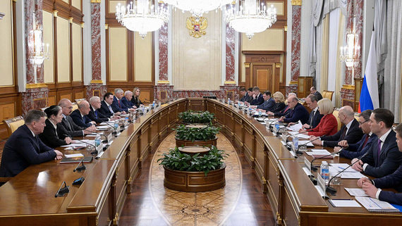 Михаил Мишустин завершает встречи с фракциями в преддверии отчета правительства