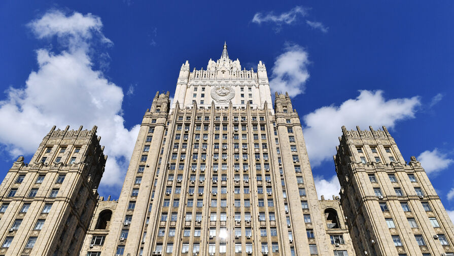 В МИД России рассказали, что РФ не будет закрывать посольства в Прибалтике