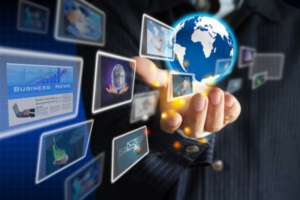 В ЯНАО на детской площадке мужчина избил ребенка и требовал деньги: СКР завел дело