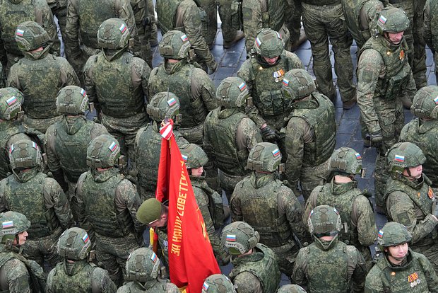 Бойцы СВО впервые приняли участие в параде Победы в Москве