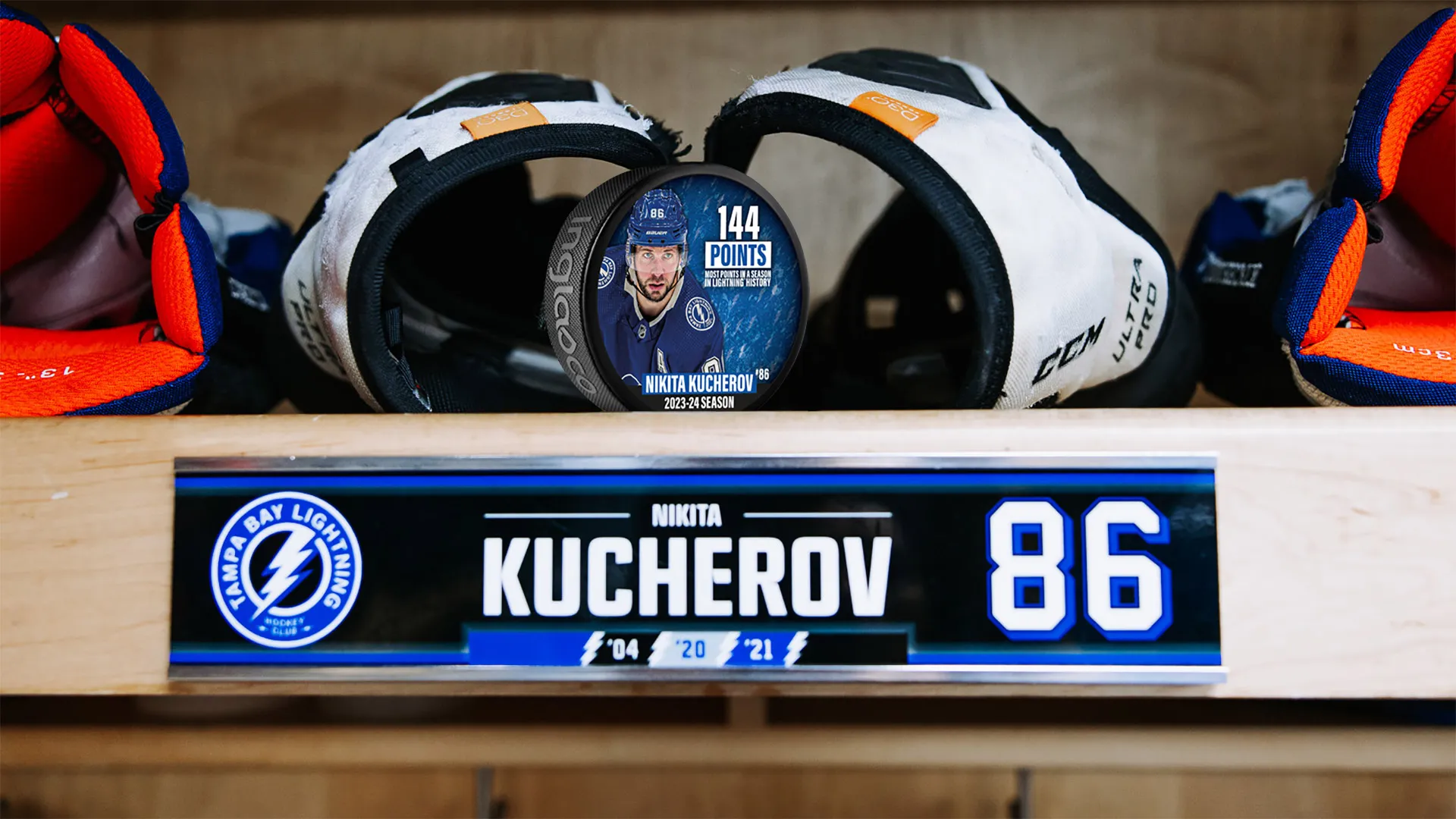 Кучеров стал первым россиянином, кто смог отдать 100 передач за сезон в НХЛ